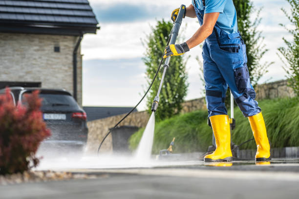 Best Animal Enclosure Cleaning  in Flordell Hills, MO